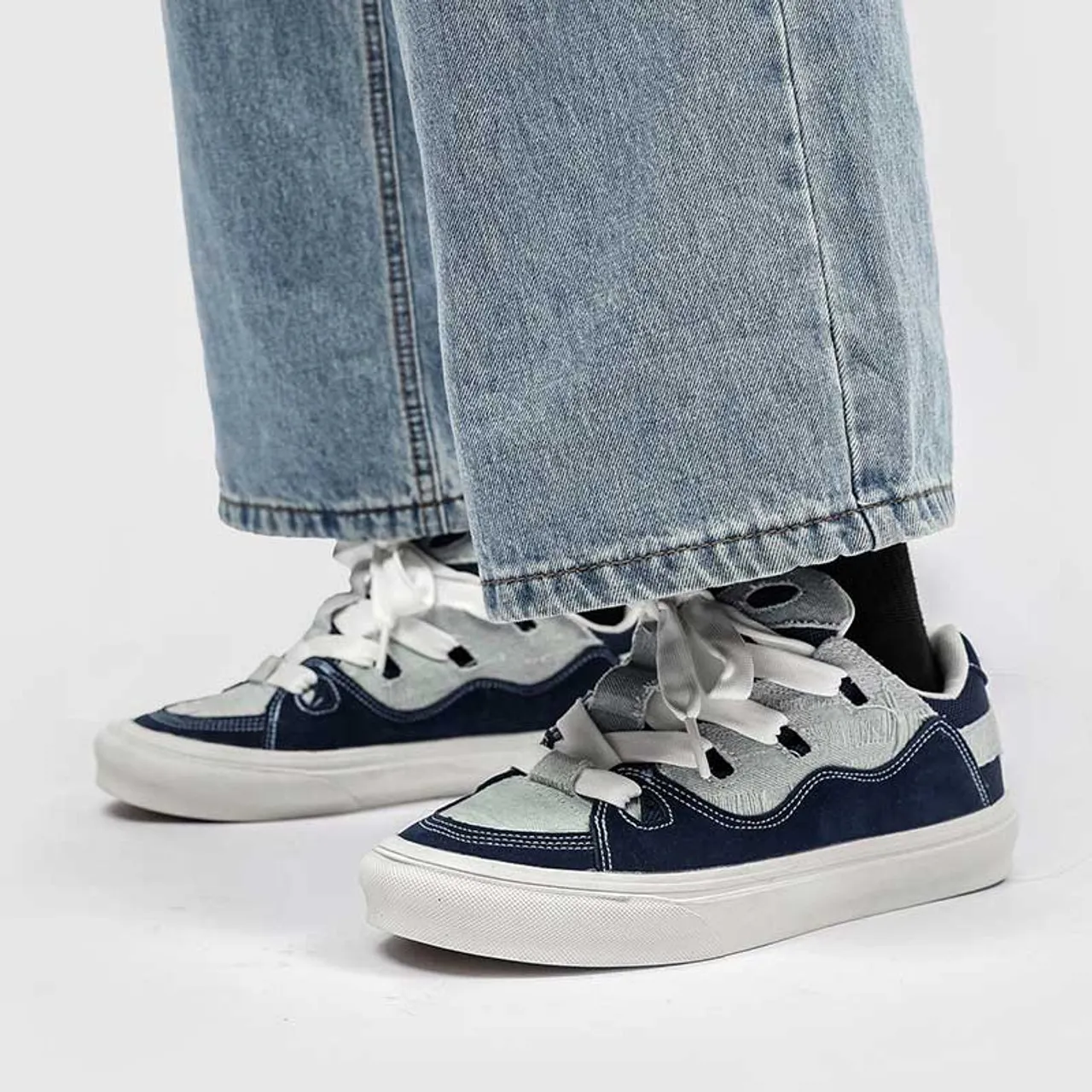 Denim blue stitching accents casual shoe sneaker 2439