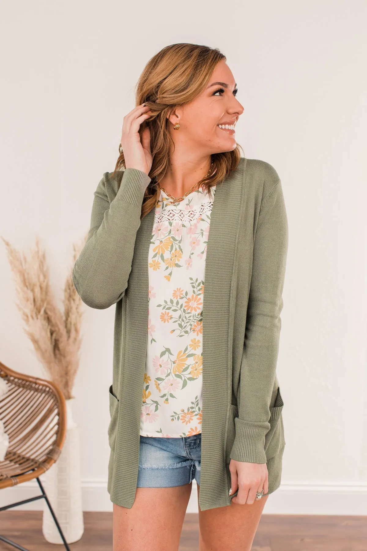 Essential Cardigan- Light Olive