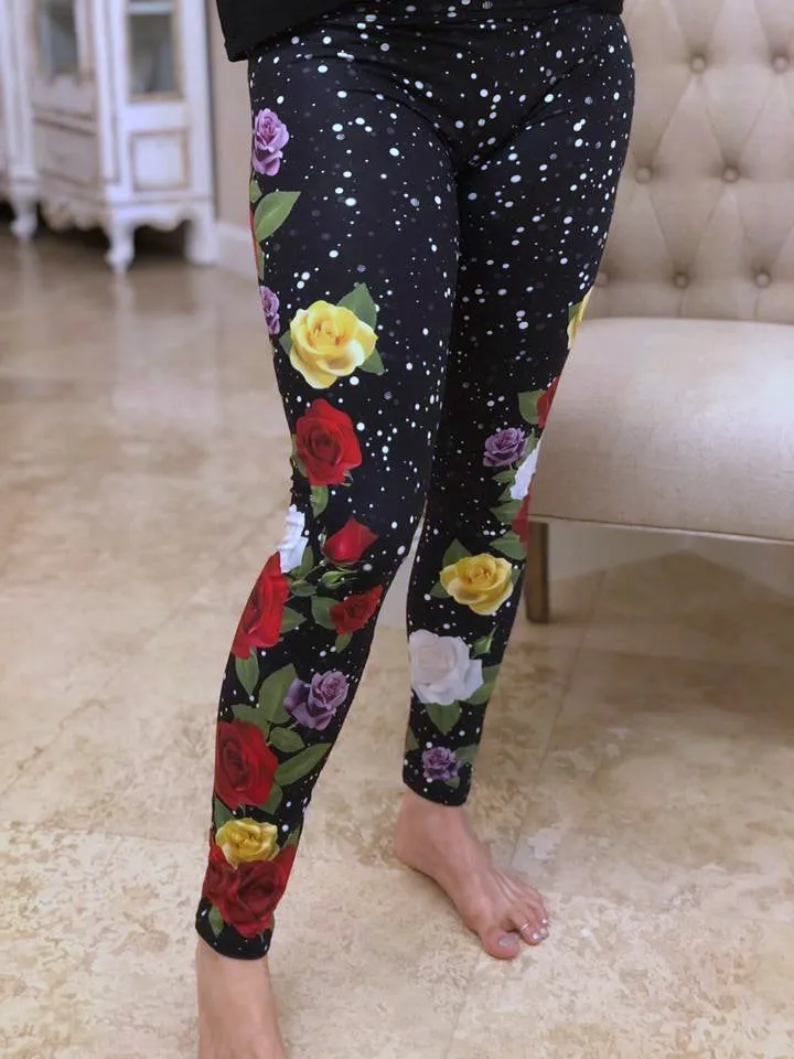 Falling Roses Soft Leggings