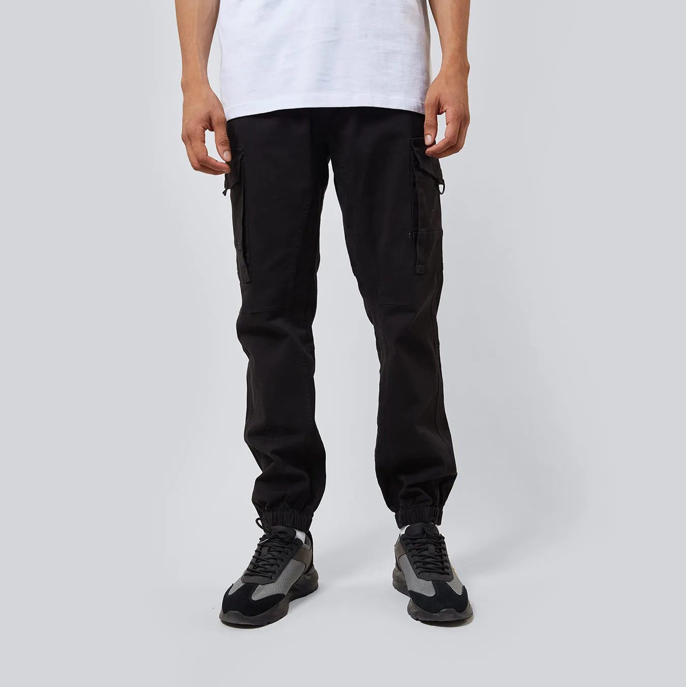 MANHATTAN CARGO PANTS - BLACK