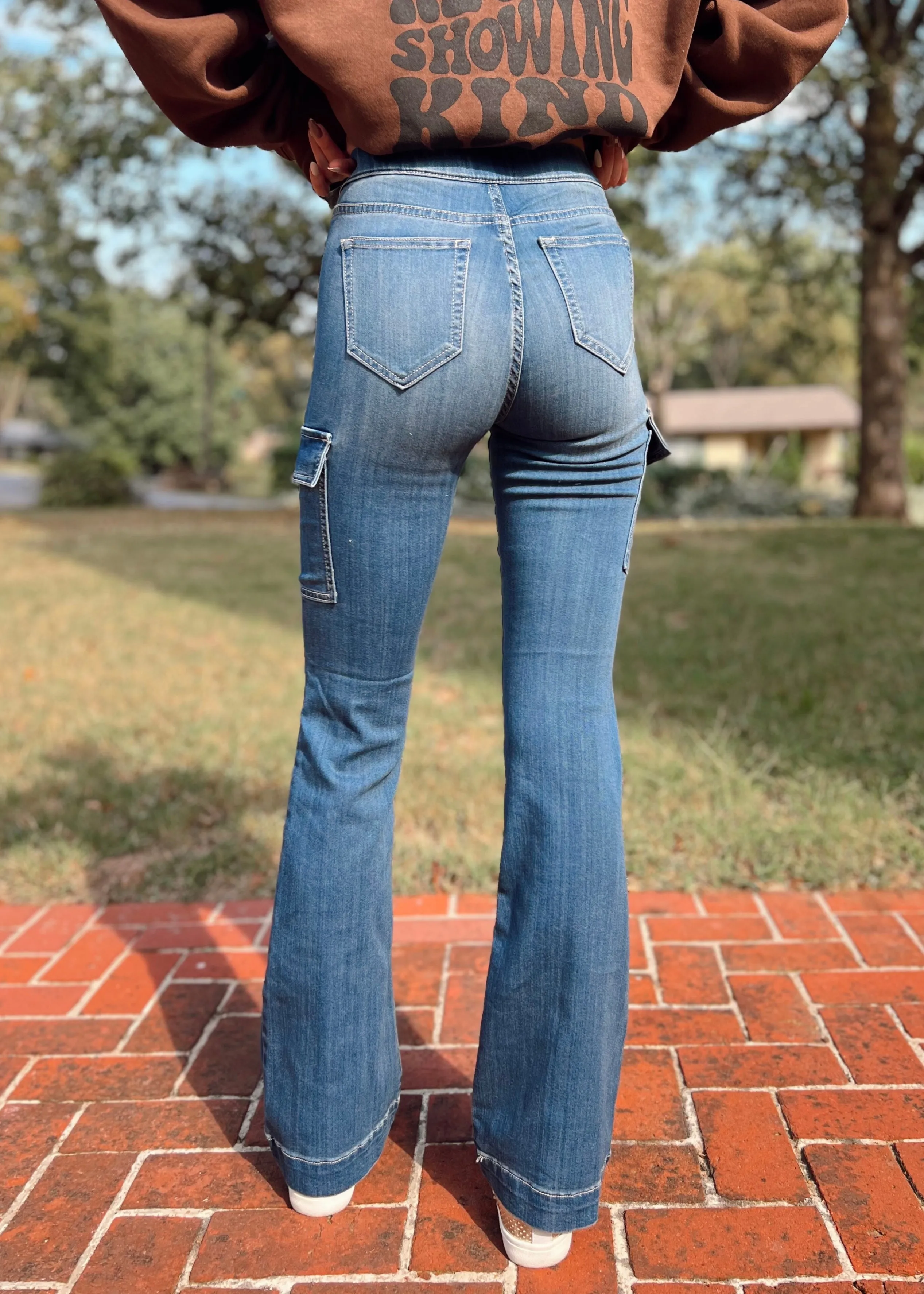 Mid Rise Flare Cargo Jeans