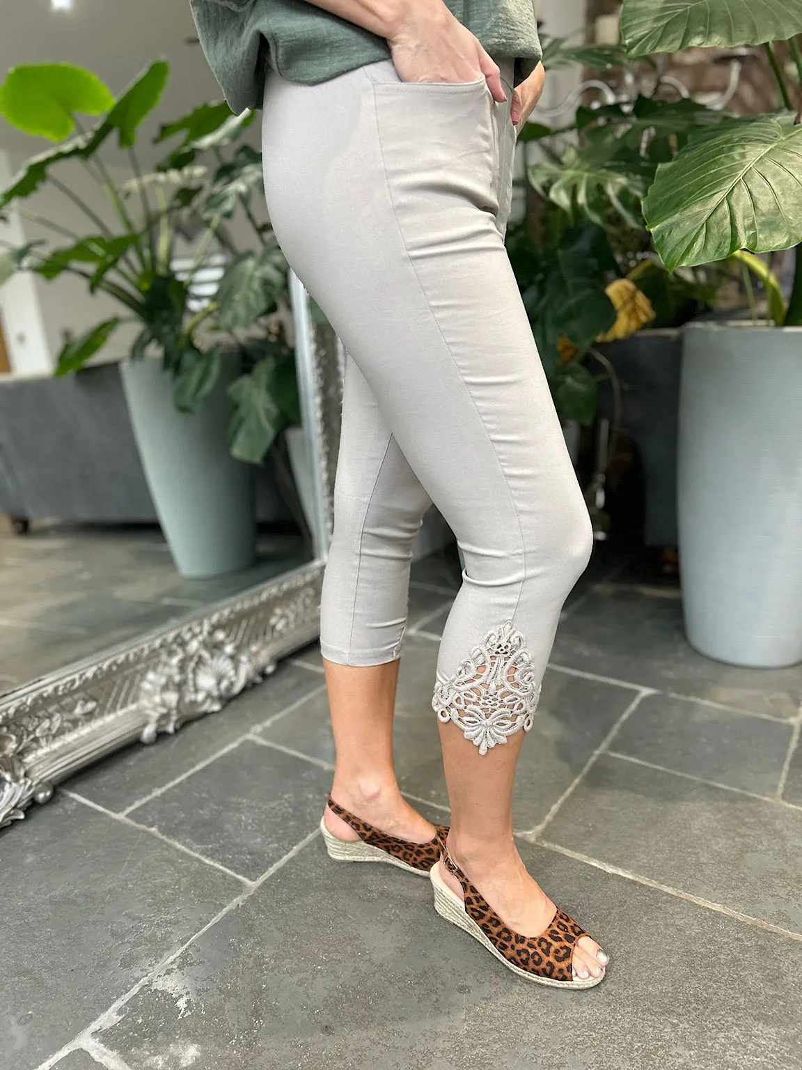 Stone Lace Capri Pants